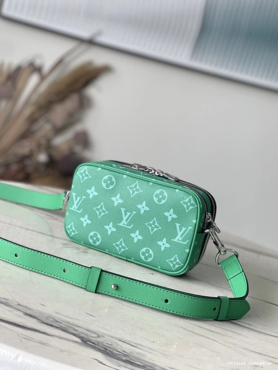 Official oldcobbler VUITTON LOUIS Alpha-11.0*18.5*6.5CM Nano 0806